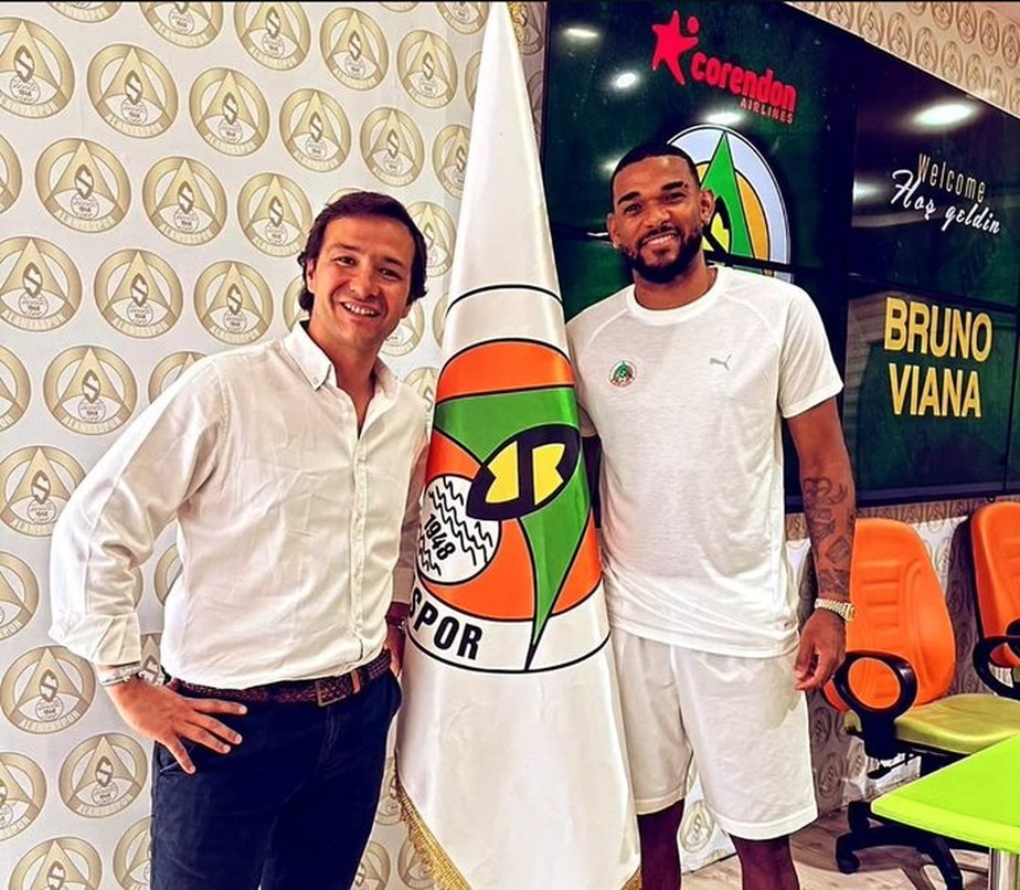 了薪水拖欠, 赛思路, 那样去国外