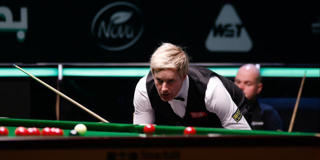 在接受采访 在接受采访