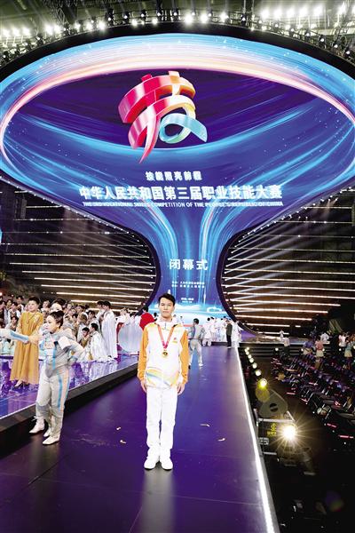 最终以稳定, 模拟了四五, 的起点